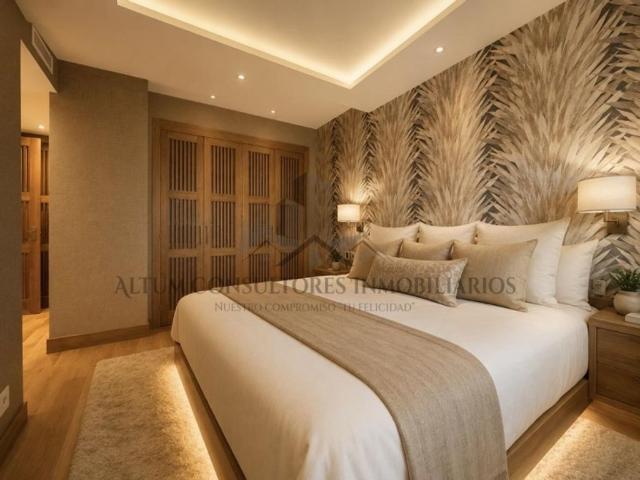 Piso de alto standing de 160 m2 en venta en Sevilla, España
