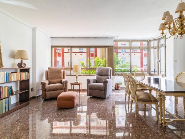 Piso de alto standing de 160 m2 en venta en Valencia, Comunidad Valenciana