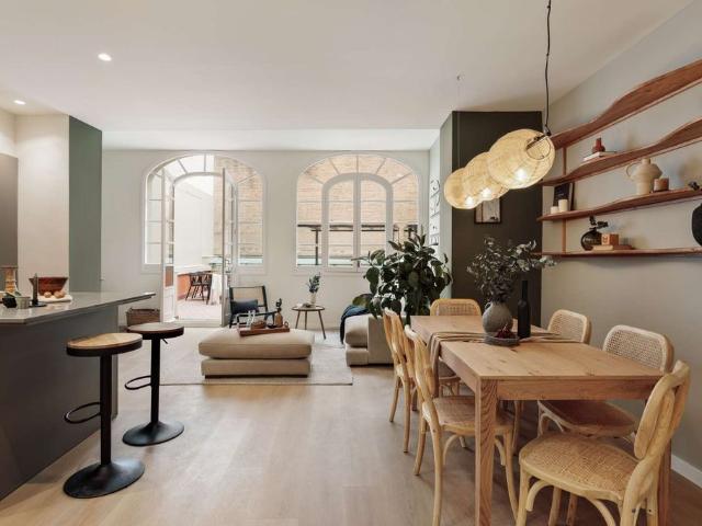 Piso de alto standing de 162 m2 en alquiler en Barcelona, Cataluña