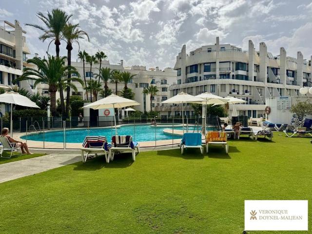 Piso de alto standing de 163 m2 en venta en Marbella, España