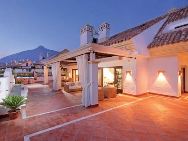 Piso de alto standing de 170 m2 en venta en The Golden Mile, Marbella, Andalucía
