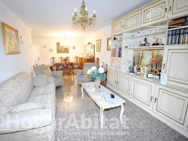 Piso de alto standing de 171 m2 en venta en Valencia, España