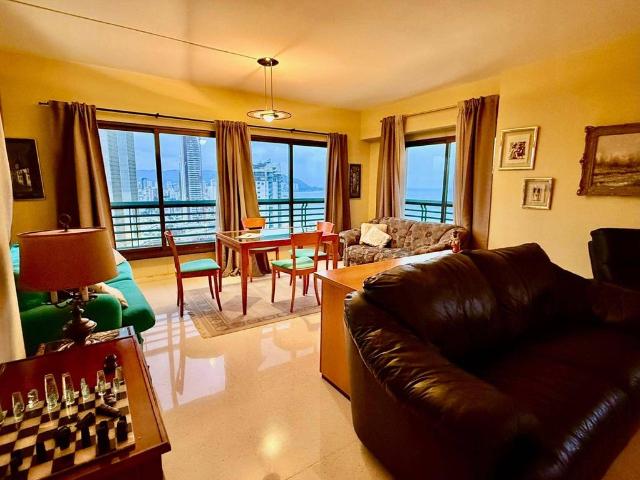 Piso de alto standing de 187 m2 en venta en Benidorm, España