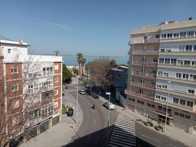 Piso de alto standing de 187 m2 en venta en Cádiz, Andalucía