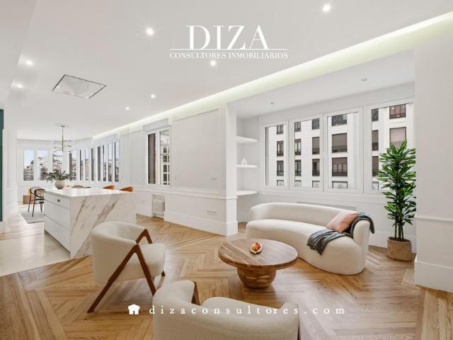 Piso de alto standing de 188 m2 en venta en Madrid, Comunidad de Madrid