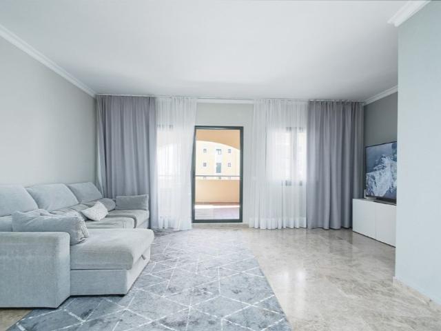 Piso de alto standing de 180 m2 en San Pedro de Alcantara pueblo, Marbella, Málaga, Andalucía