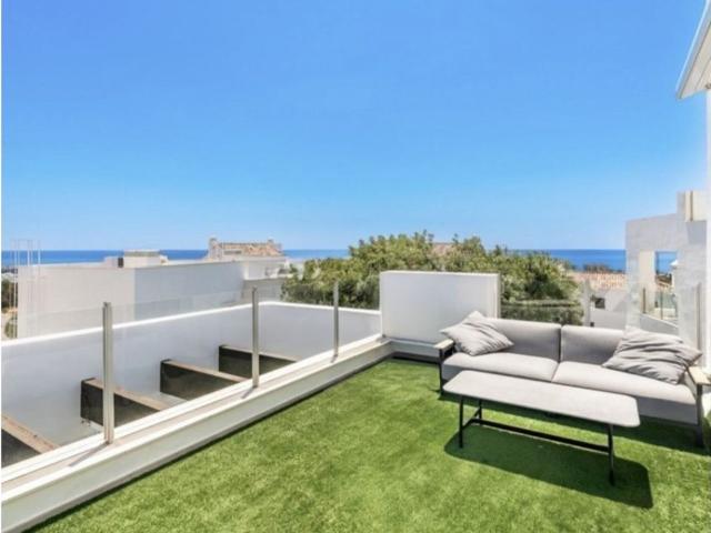 Piso de alto standing de 195 m2 en venta en Alto de los Monteros, Marbella, Málaga, Andalucía