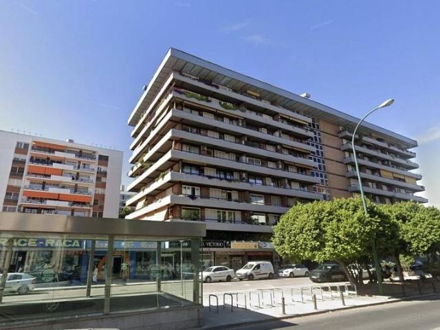 Piso de alto standing de 198 m2 en venta en Sevilla, España