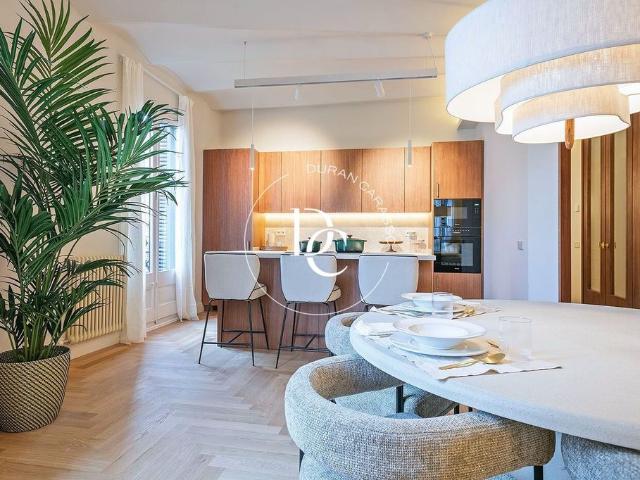 Piso de alto standing de 199 m2 en venta en Barcelona, Cataluña