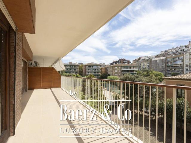 Piso de alto standing de 190 m2 en venta en Barcelona, España