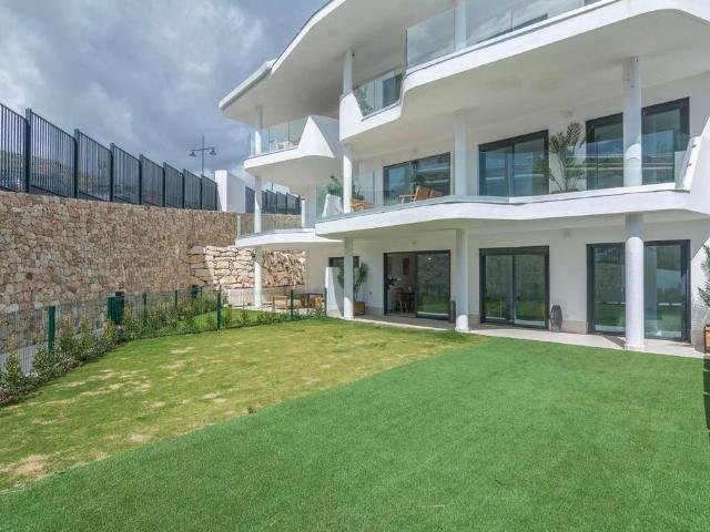 Piso de alto standing de 190 m2 en venta en Fuengirola, España