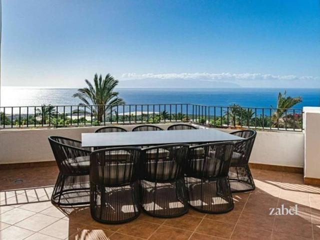 Piso de alto standing de 207 m2 en venta en Guía de Isora, España