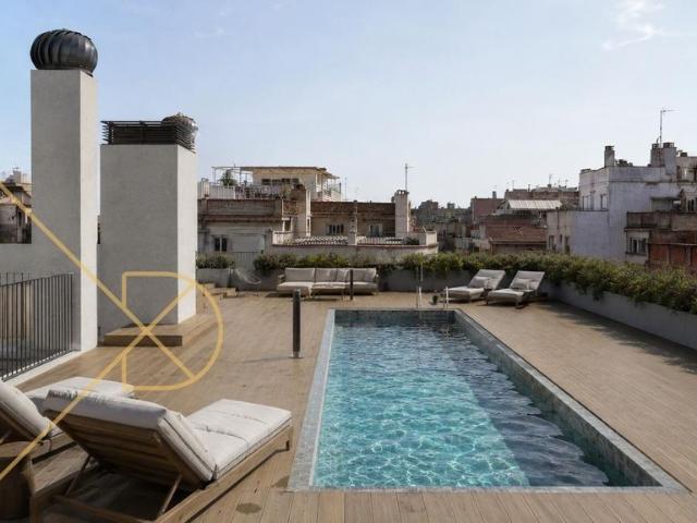Piso de alto standing de 200 m2 en venta en Barcelona, España