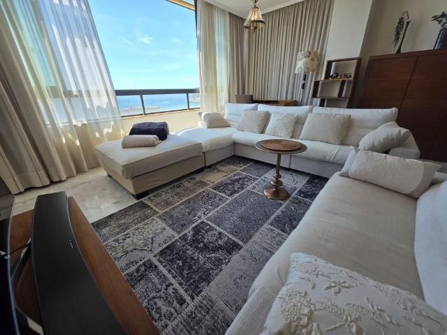 Piso de alto standing de 202 m2 en venta en Benidorm, España