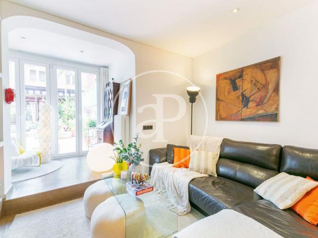 Piso de alto standing de 213 m2 en venta en Barcelona, España