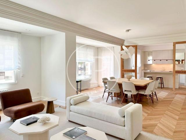 Piso de alto standing de 226 m2 en venta en Madrid, Comunidad de Madrid