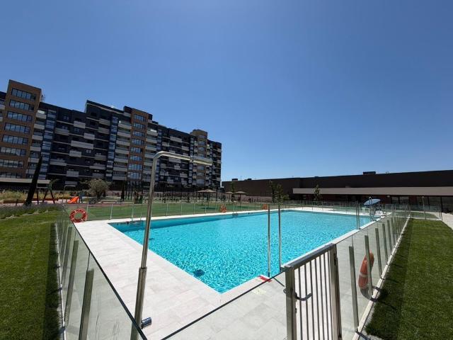 Piso de alto standing de 221 m2 en alquiler en Tres Cantos, Comunidad de Madrid
