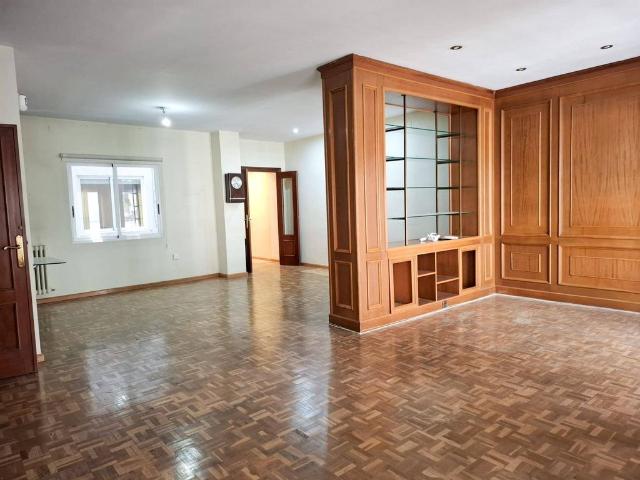 Piso de alto standing de 235 m2 en venta en Valencia, España
