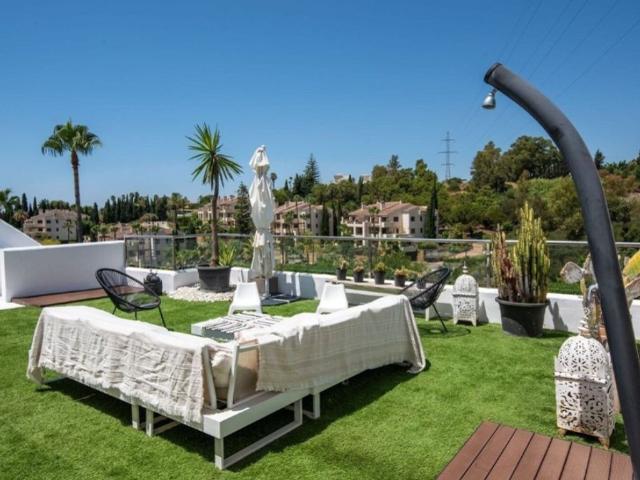 Piso de alto standing de 247 m2 en venta en Benahavís, España