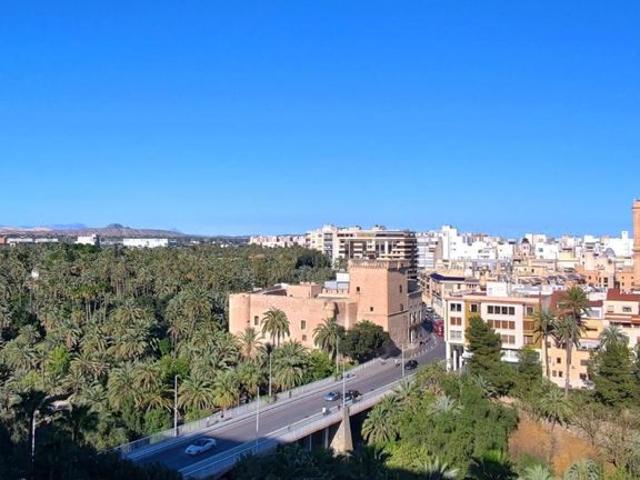 Piso de alto standing de 250 m2 en venta en Elche, España
