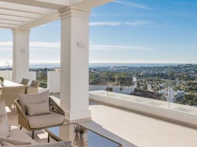 Piso de alto standing de 260 m2 en venta en Marbella, Andalucía