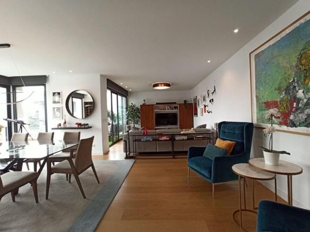 Piso de alto standing de 295 m2 en venta en Madrid, Comunidad de Madrid
