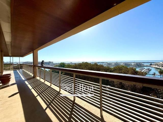 Piso de alto standing de 345 m2 en venta en Alicante, Comunidad Valenciana