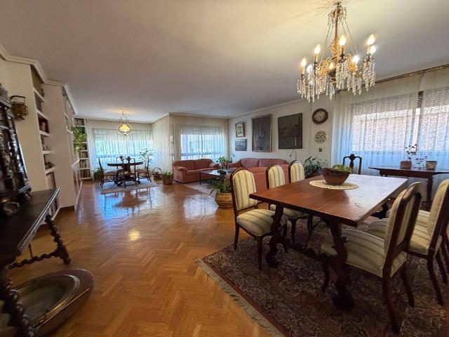 Piso de alto standing de 342 m2 en venta en Segovia, Castilla y León