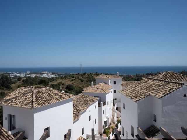 Piso de alto standing de 395 m2 en venta en Alto de los Monteros, Marbella, Andalucía