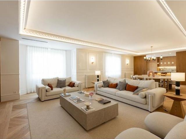 Piso exclusivo de 487 m2 en venta en Madrid, España