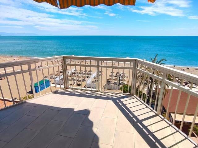 Piso de alto standing de 54 m2 en venta en Fuengirola, España