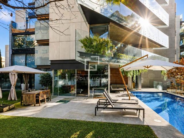 Piso de alto standing de 560 m2 en venta en Madrid, España