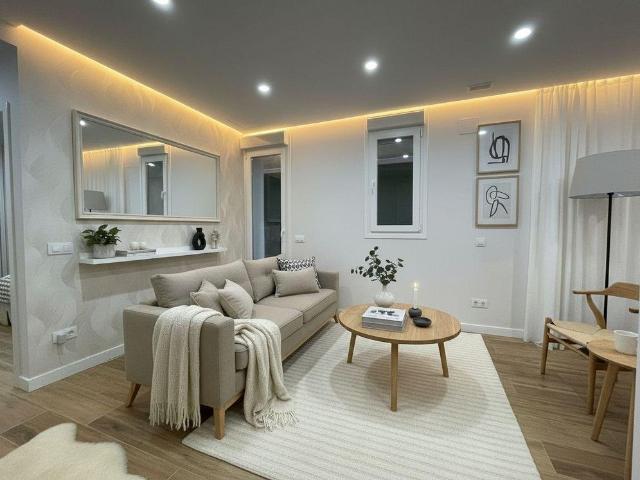 Piso de alto standing de 58 m2 en venta en Madrid, Comunidad de Madrid