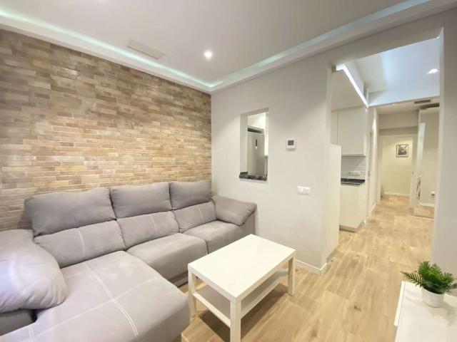 Piso de alto standing de 64 m2 en alquiler en Madrid, España