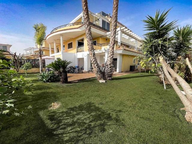 Piso de alto standing de 70 m2 en venta en Alfaz del Pi, España