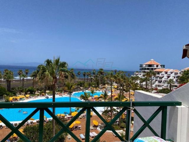 Piso de alto standing de 72 m2 en venta en Arona, Canarias