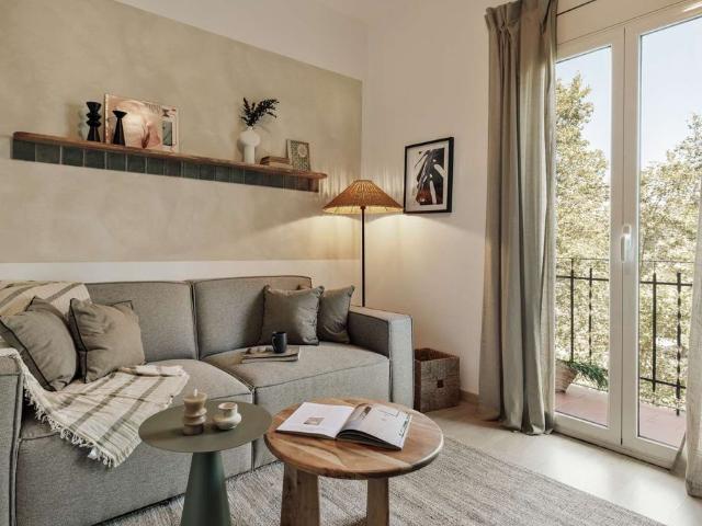 Piso de alto standing de 74 m2 en alquiler en Barcelona, Cataluña