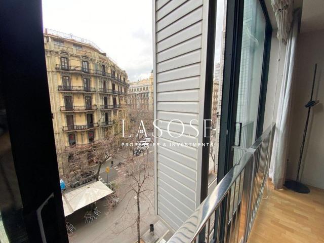 Piso de alto standing de 75 m2 en venta en Barcelona, España