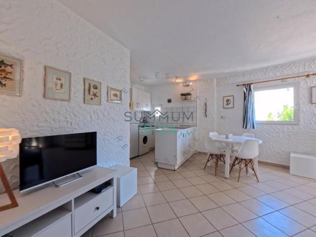 Piso de alto standing de 75 m2 en venta en Es Pujols, España