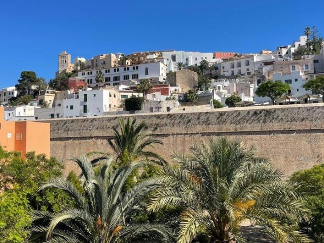Piso de alto standing de 75 m2 en venta en Ibiza, Baleares