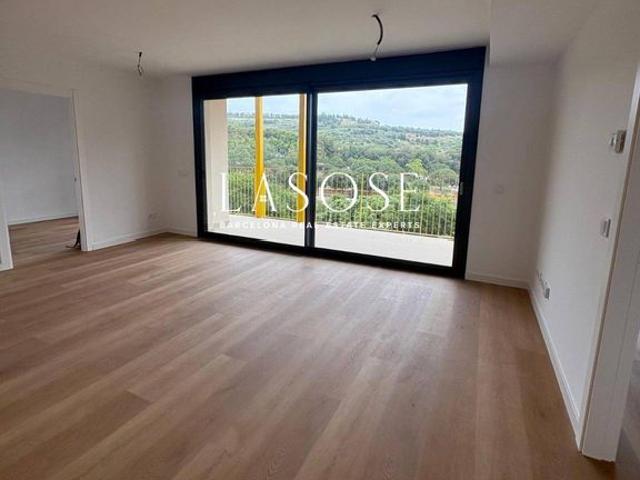 Piso de alto standing de 78 m2 en alquiler en Barcelona, Cataluña