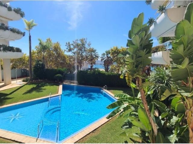 Piso de alto standing de 79 m2 en venta en Las Chapas Alicate Playa, Marbella, Andalucía