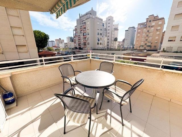 Piso de alto standing de 80 m2 en alquiler en Gandía, España