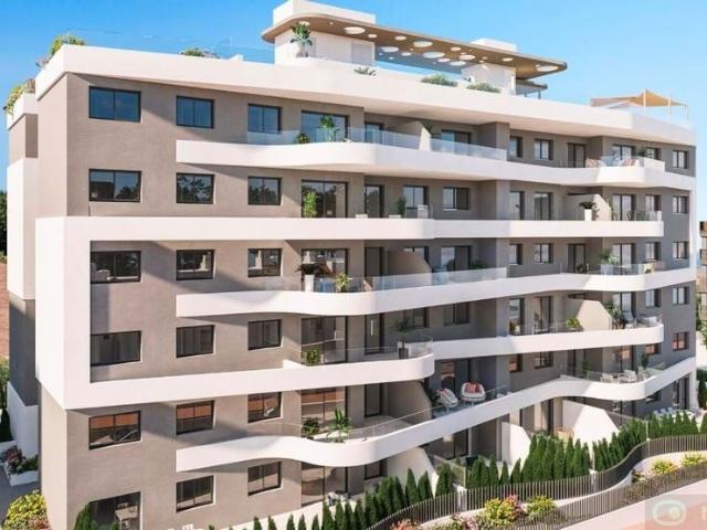 Piso de alto standing de 80 m2 en venta en Torrevieja, Comunidad Valenciana
