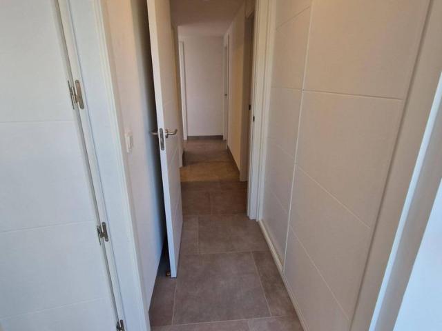 Piso de alto standing de 80 m2 en venta en Fuengirola, Andalucía