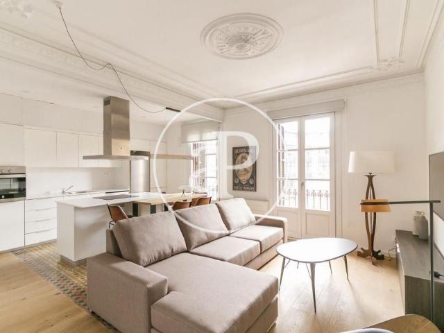 Piso de alto standing de 82 m2 en alquiler en Barcelona, España