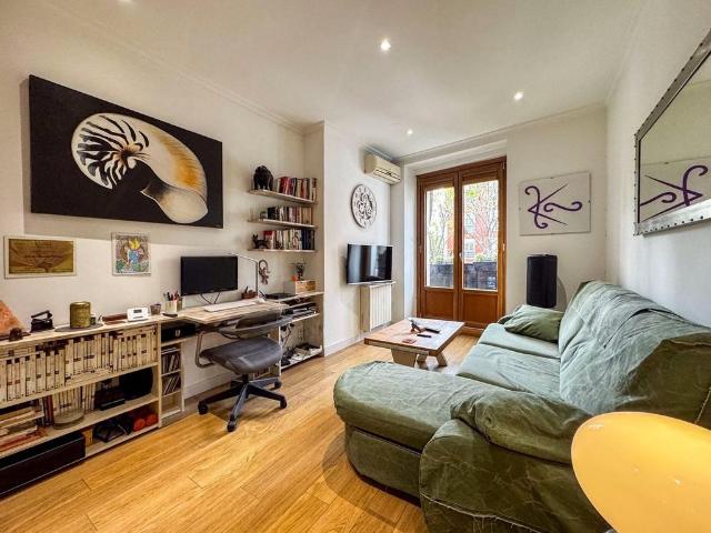 Piso de alto standing de 83 m2 en venta en Madrid, España
