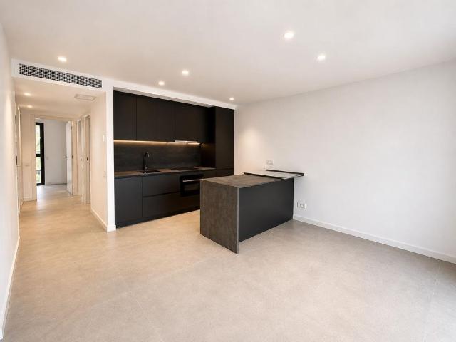 Piso de alto standing de 84 m2 en alquiler en Barcelona, España