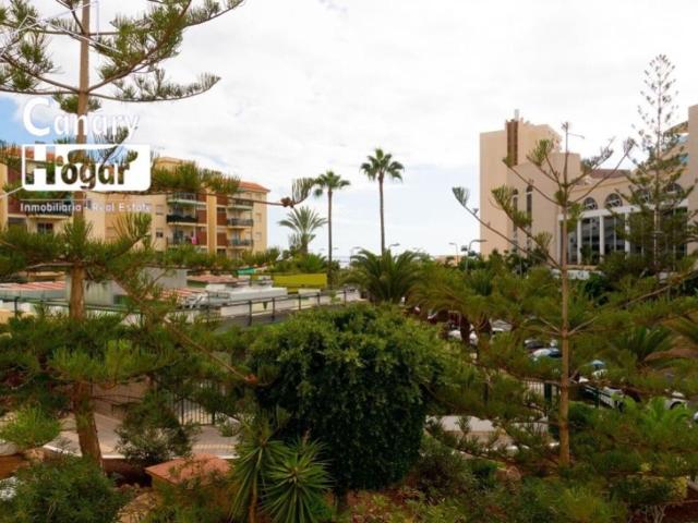 Piso de alto standing de 85 m2 en venta en Arona, España