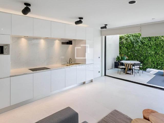 Piso de alto standing de 85 m2 en venta en Barcelona, Cataluña